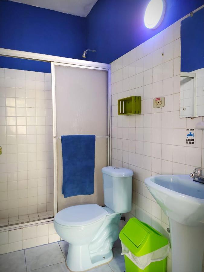 Отель Hostal La Casa Tolena Quito - Ecuador Экстерьер фото