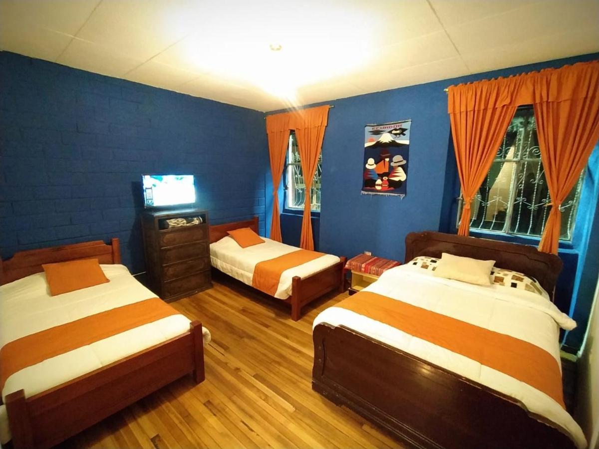 Отель Hostal La Casa Tolena Quito - Ecuador Экстерьер фото
